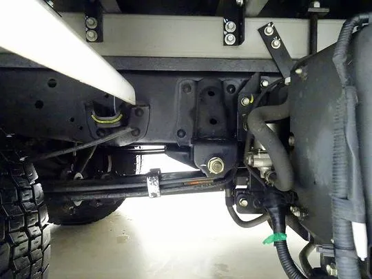 エルフ 2t 高床 標準ロング 低温冷凍車 スタンバイ/格納ゲート付