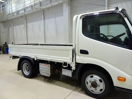 ダイナ 2t 4WD FJL 標準 平ボデー