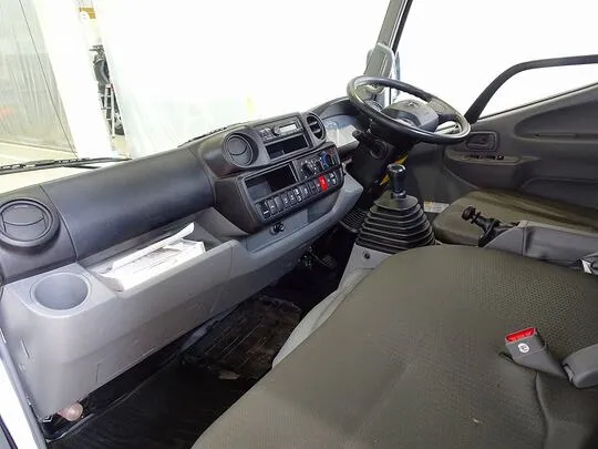 ダイナ 2t 4WD FJL 標準 平ボデー