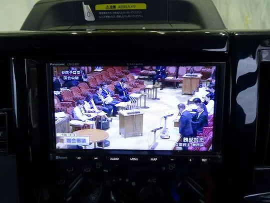 エルフ 1.8t 4WD FFL 標準 Wキャブ/垂直PG付 総重量5t未満