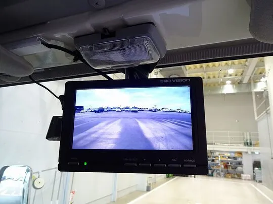 エルフ 1.8t 4WD FFL 標準 Wキャブ/垂直PG付 総重量5t未満