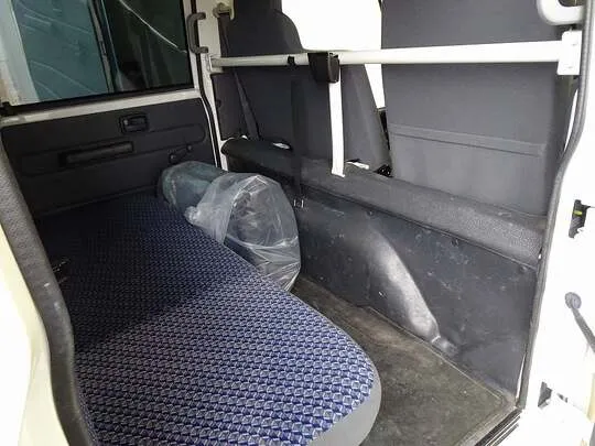 エルフ 1.8t 4WD FFL 標準 Wキャブ/垂直PG付 総重量5t未満