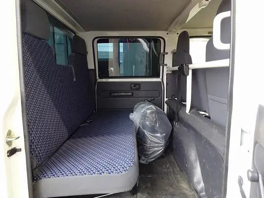 エルフ 1.8t 4WD FFL 標準 Wキャブ/垂直PG付 総重量5t未満