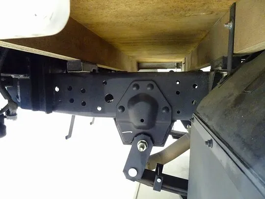 エルフ 1.8t 4WD FFL 標準 Wキャブ/垂直PG付 総重量5t未満