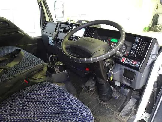 エルフ 1.8t 4WD FFL 標準 Wキャブ/垂直PG付 総重量5t未満