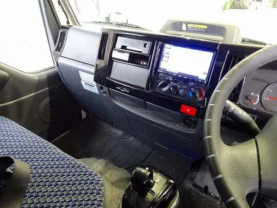 エルフ 1.8t 4WD FFL 標準 Wキャブ/垂直PG付 総重量5t未満