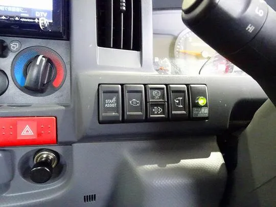 エルフ 2t  標準 タダノ3段クレーン付