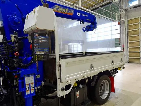 エルフ 2t  標準 タダノ3段クレーン付