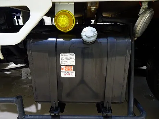 エルフ 2t  標準 タダノ3段クレーン付