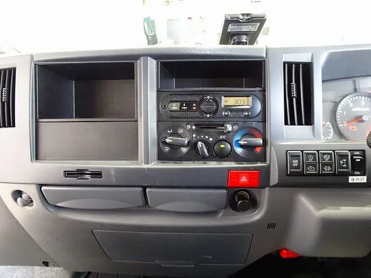 エルフ 2t FFL 標準 保冷バン 総重量5t未満