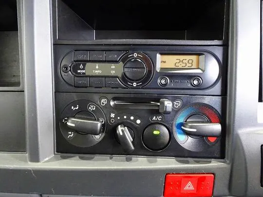 エルフ 2t FFL 標準 保冷バン 総重量5t未満