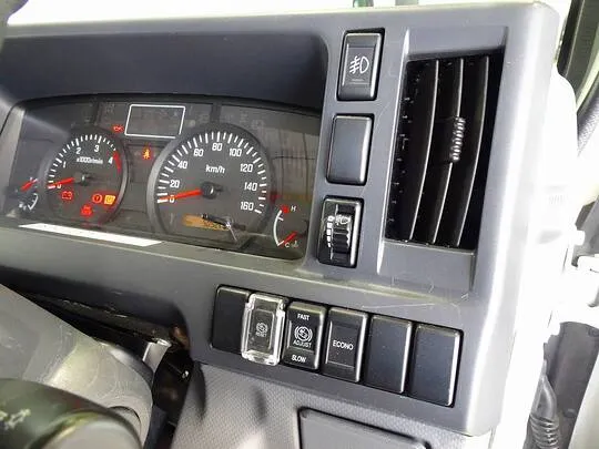 エルフ 2t FFL 標準 保冷バン 総重量5t未満