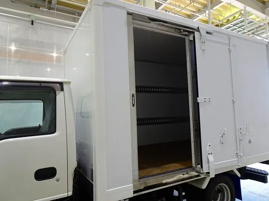 エルフ 2t FFL 標準 保冷バン 総重量5t未満