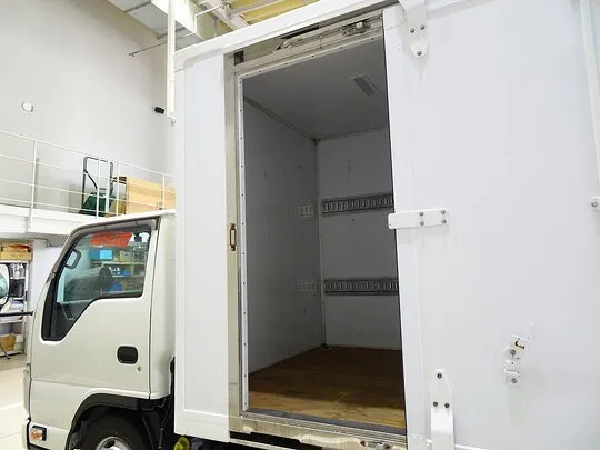 エルフ 2t FFL 標準 保冷バン 総重量5t未満