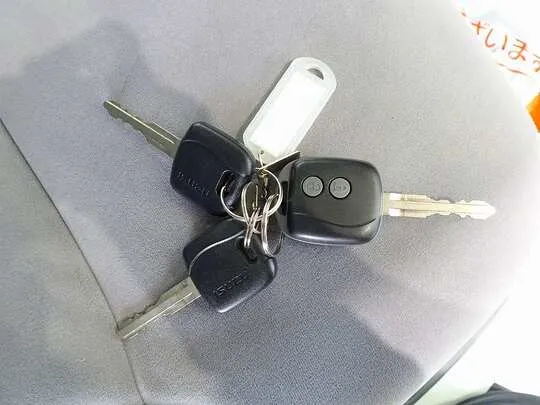 エルフ 2t FFL 標準 保冷バン 総重量5t未満