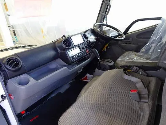 ダイナ 1.35t FJL Wタイヤ 中温冷凍車