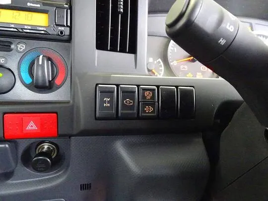 エルフ 2t 4WD FFL 強化ダンプ 未使用車