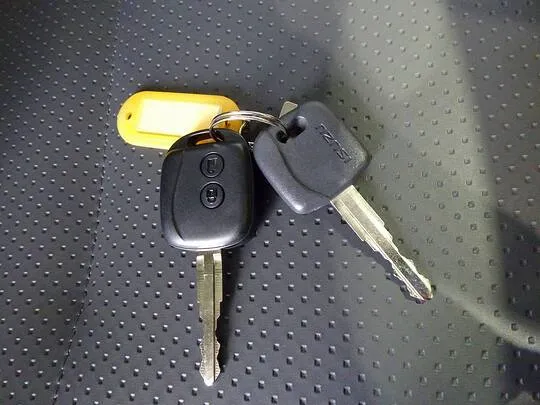 エルフ 2t 4WD FFL 強化ダンプ 未使用車