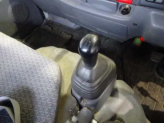 エルフ 1.5t 4WD FFL Sタイヤ 平ボデー