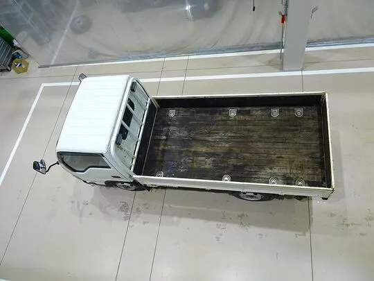 エルフ 1.5t 4WD FFL Sタイヤ 平ボデー