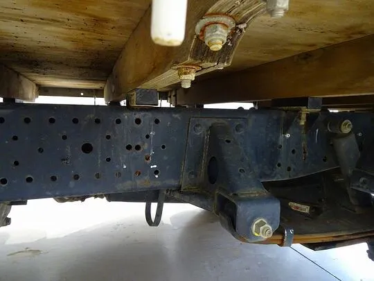 エルフ 1.5t 4WD FFL Sタイヤ 平ボデー