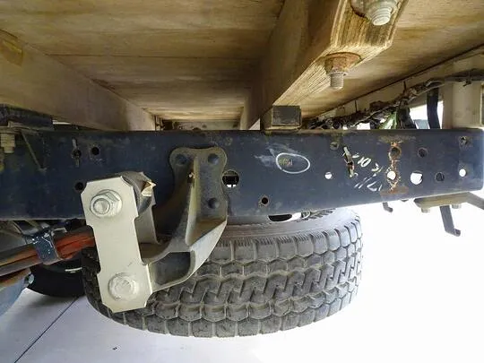 エルフ 1.5t 4WD FFL Sタイヤ 平ボデー