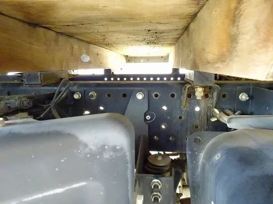 エルフ 1.5t 4WD FFL Sタイヤ 平ボデー