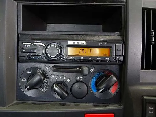 エルフ 1.55t 4WD FFL Wタイヤ 平ボデー