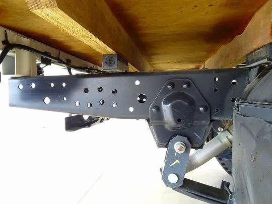 エルフ 1.55t 4WD FFL Wタイヤ 平ボデー