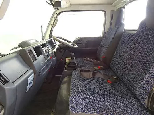 エルフ 1.55t 4WD FFL Wタイヤ 平ボデー