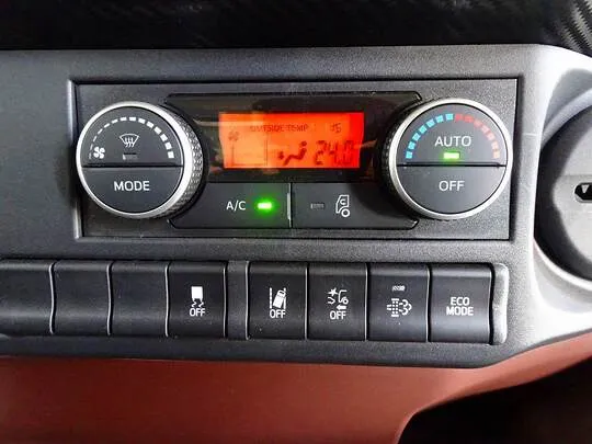 レンジャー 3.65t 標準ベッド付 平ボデー 210ps