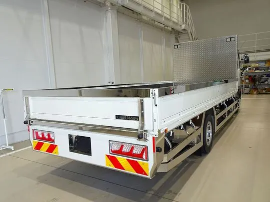 レンジャー 3.65t 標準ベッド付 平ボデー 210ps