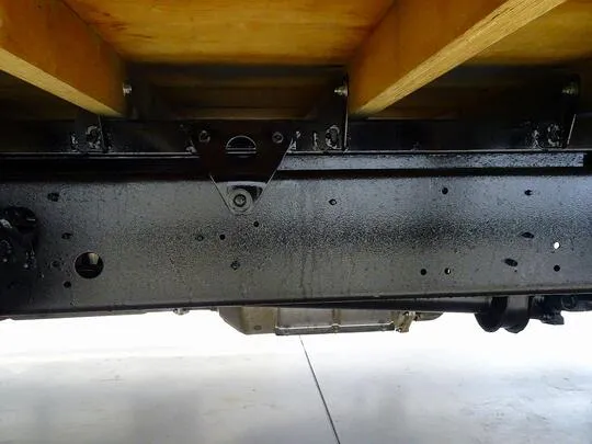 レンジャー 3.65t 標準ベッド付 平ボデー 210ps