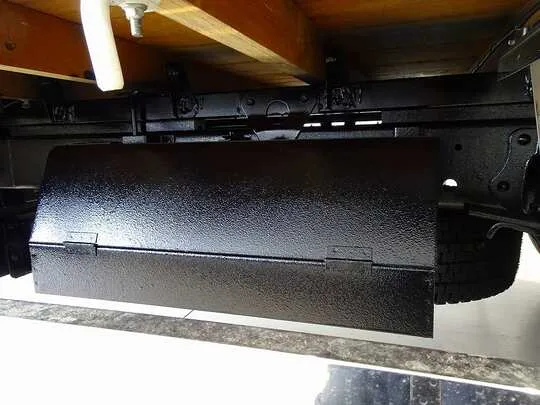 レンジャー 3.65t 標準ベッド付 平ボデー 210ps