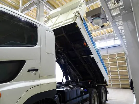 プロフィア 9.1t 3軸 2デフ ダンプ 380ps