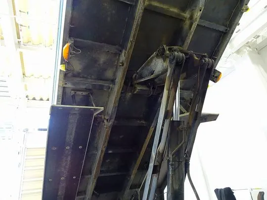 プロフィア 9.1t 3軸 2デフ ダンプ 380ps