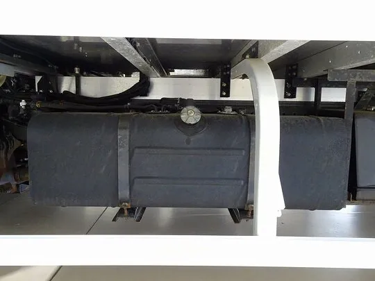 デュトロ 2t 4WD FJL ワイドロング 低温冷凍車 スタンバイ付