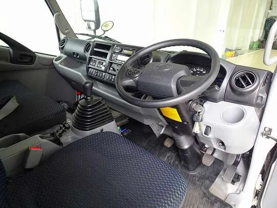 デュトロ 2t 4WD FJL ワイドロング 低温冷凍車 スタンバイ付