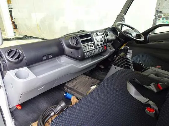 デュトロ 2t 4WD FJL ワイドロング 低温冷凍車 スタンバイ付