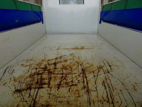 エルフ 2.6t 4No. 4WD FFL 強化ダンプ