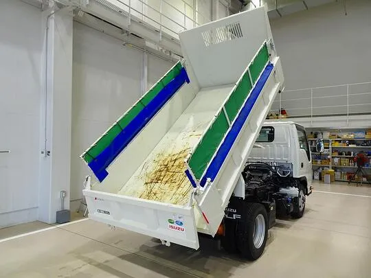 エルフ 2.6t 4No. 4WD FFL 強化ダンプ