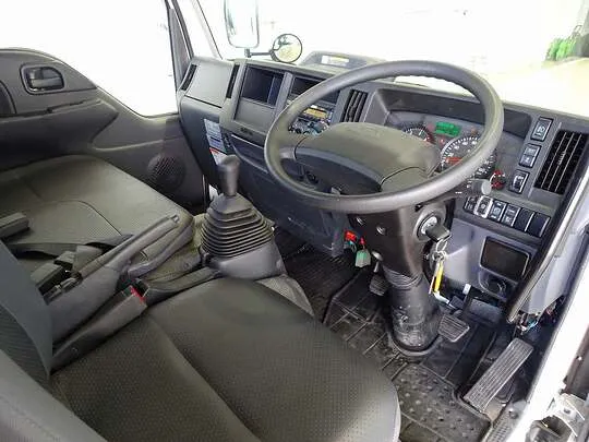 エルフ 2.6t 4No. 4WD FFL 強化ダンプ