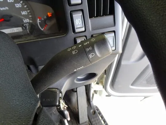 エルフ 3t FFL ワイドセミロング 平ボデー