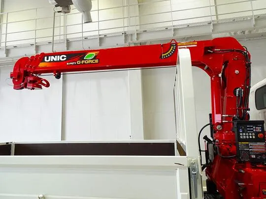 デュトロ 3t 4WD 高床 ワイドロング ユニック4段クレーン付 未使用車