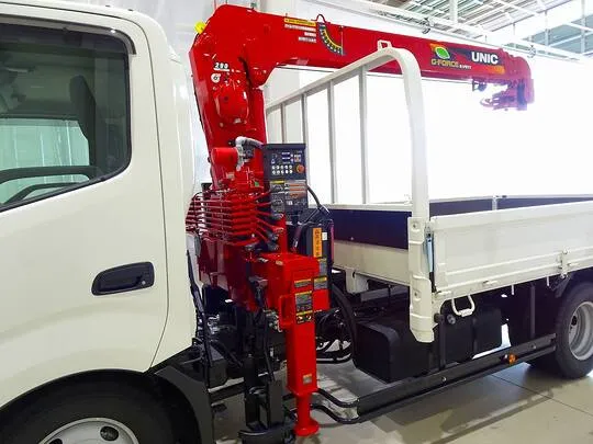 デュトロ 3t 4WD 高床 ワイドロング ユニック4段クレーン付 未使用車