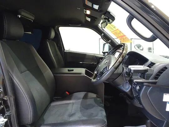 ハイエースバン スーパーGL ダークプライムⅡ 1t 4WD 2/5人乗り 5ドア