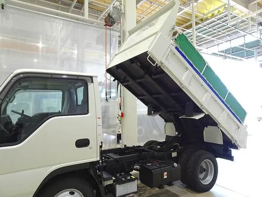 エルフ 2.6t 4No. 4WD FFL 強化ダンプ