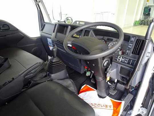 エルフ 2.6t 4No. 4WD FFL 強化ダンプ