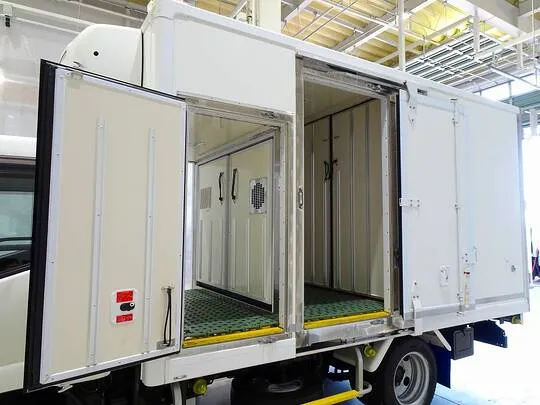 デュトロ 1.5t FJL 標準セミロング 低温冷凍車 2室式 左右サイドドア 総重量5t未満