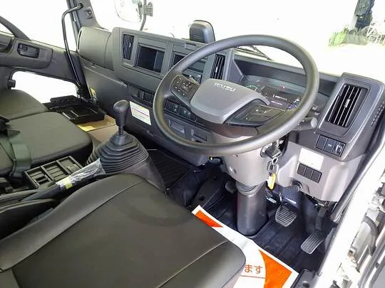 フォワード 3.7t 標準ベッドレス ダンプ 190ps 未使用車